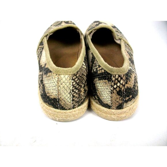 Clarks Collection Soft Cushion Womens Size 7. 5 Reptile Print Gray Slip On - Picture 3 of 8
